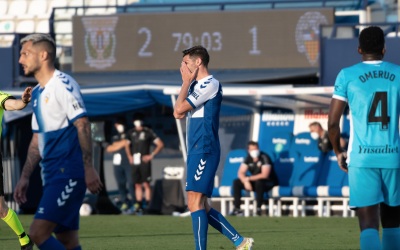 Adri Cuevas es lamenta d'una ocasió fallada a Butarque | Roger Benet